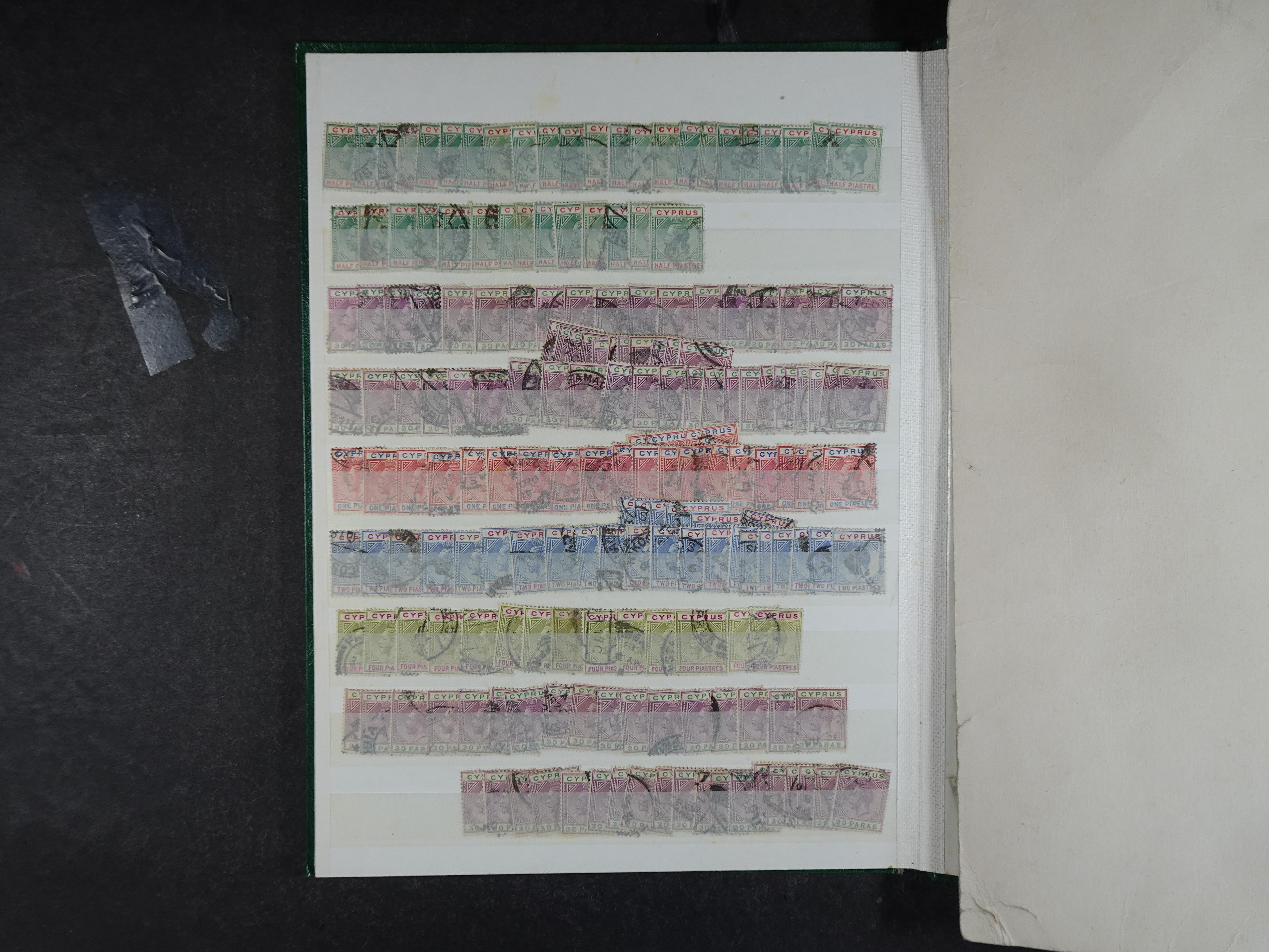 Prachtig materiaal Victoria - George V.
met interessante stempels. Veel betere materiaal.
+Cyprus. 10