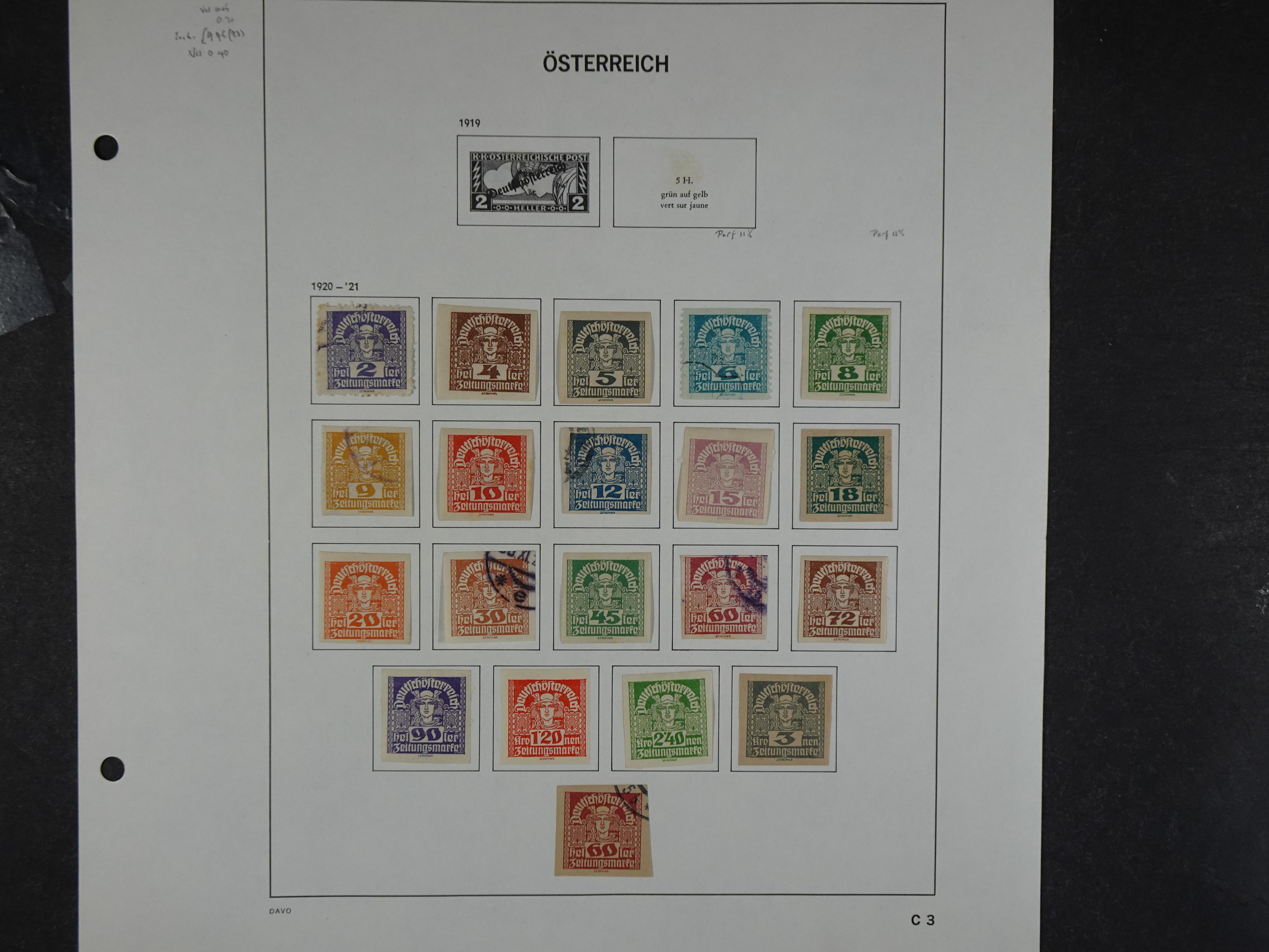 Doos met velerlei verrassingen waar onder betere zegels.
FUNDGRUBE. 7