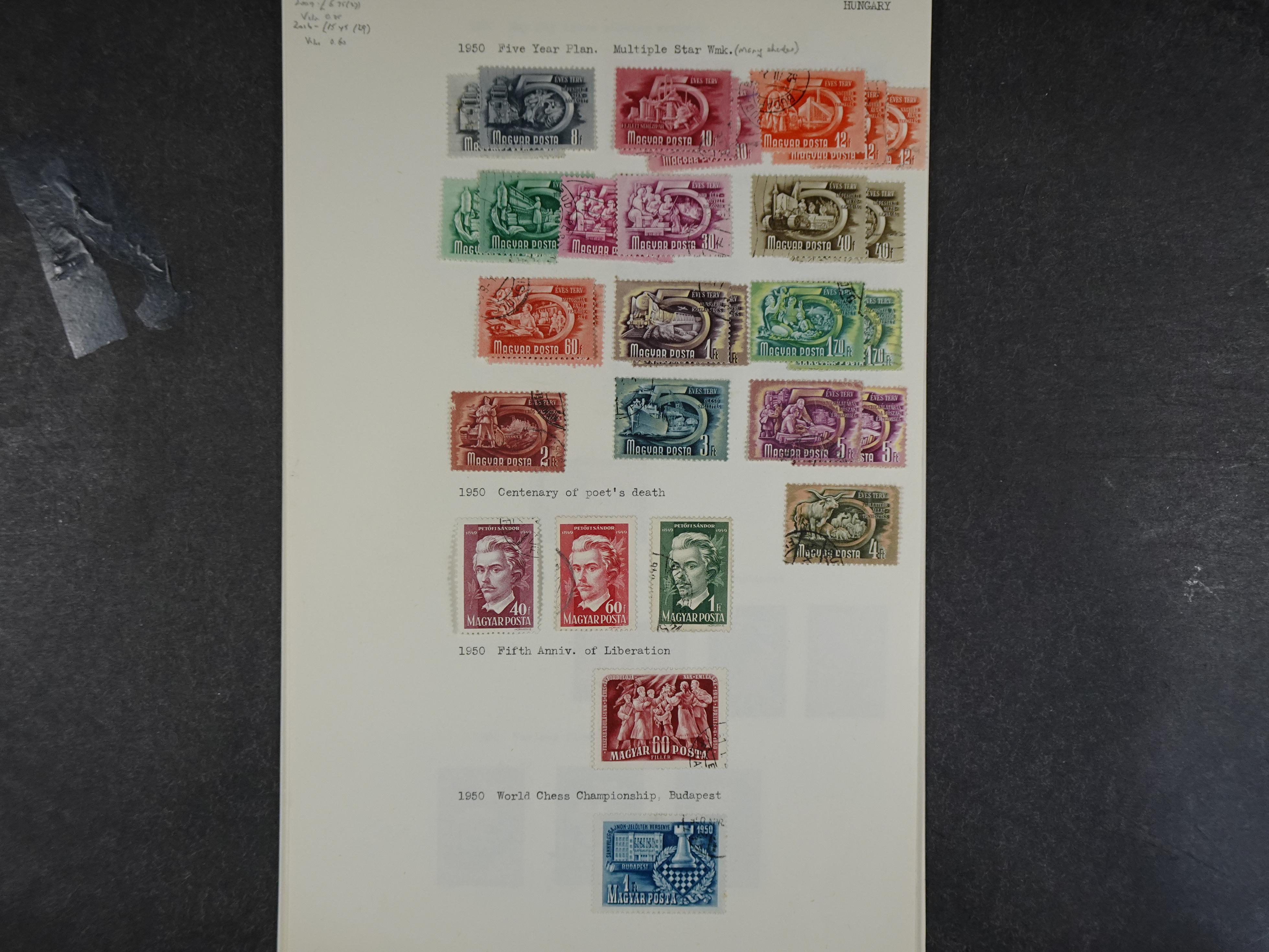 Doos met velerlei verrassingen waar onder betere zegels.
FUNDGRUBE. 16