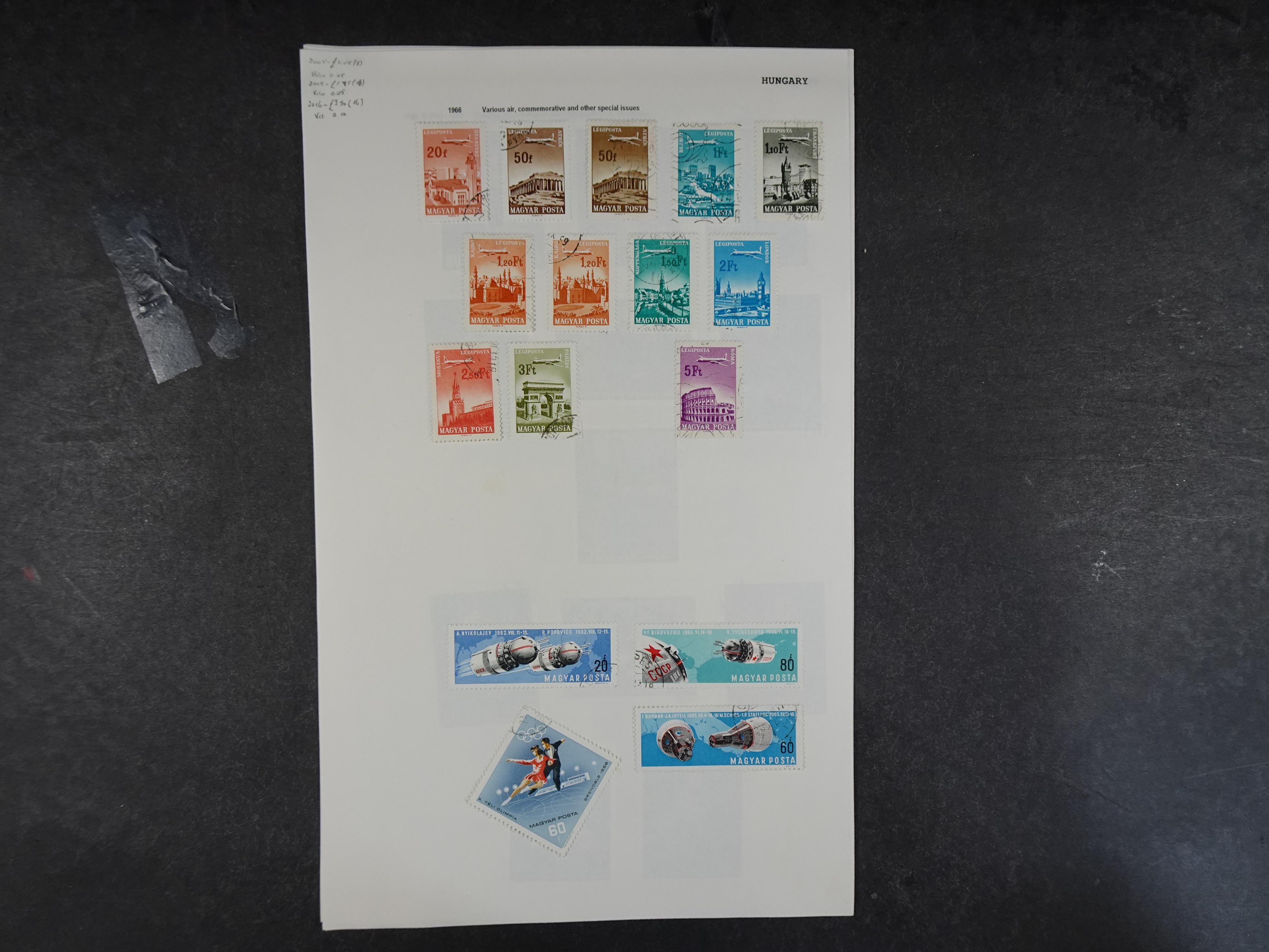 Doos met velerlei verrassingen waar onder betere zegels.
FUNDGRUBE. 52