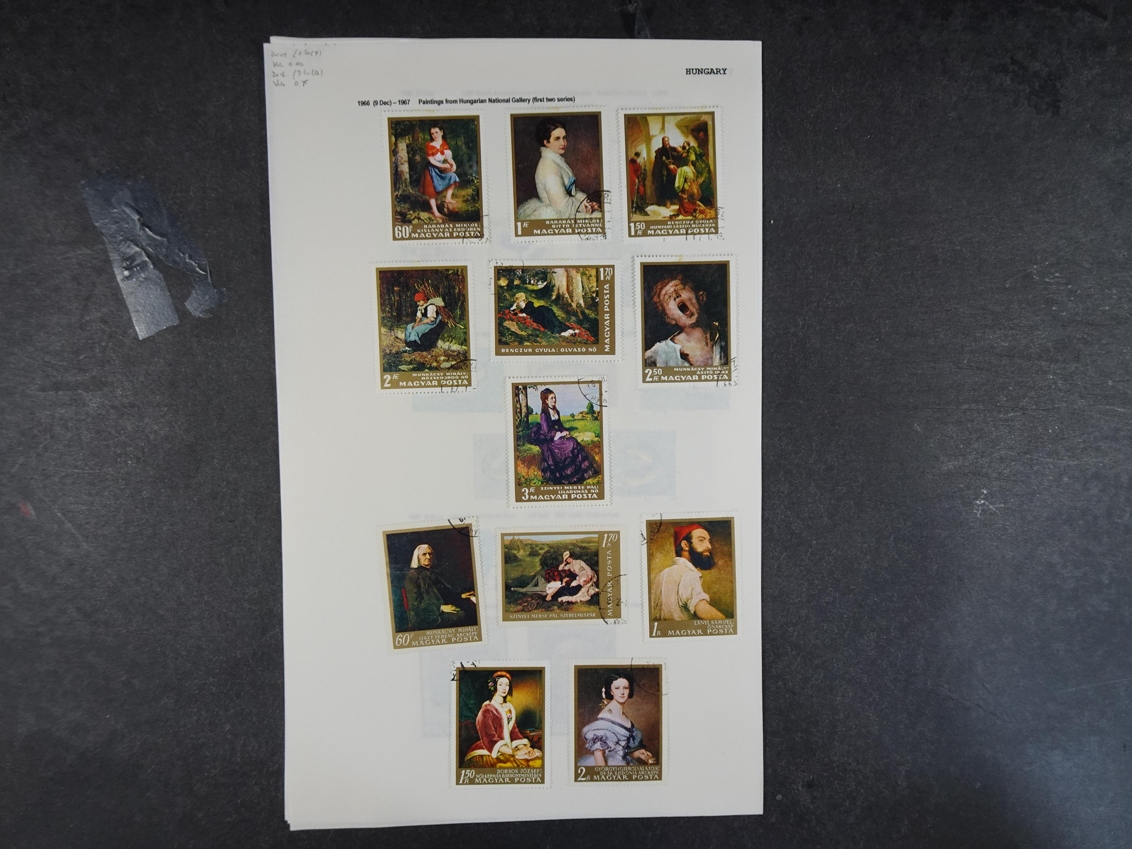 Doos met velerlei verrassingen waar onder betere zegels.
FUNDGRUBE. 53