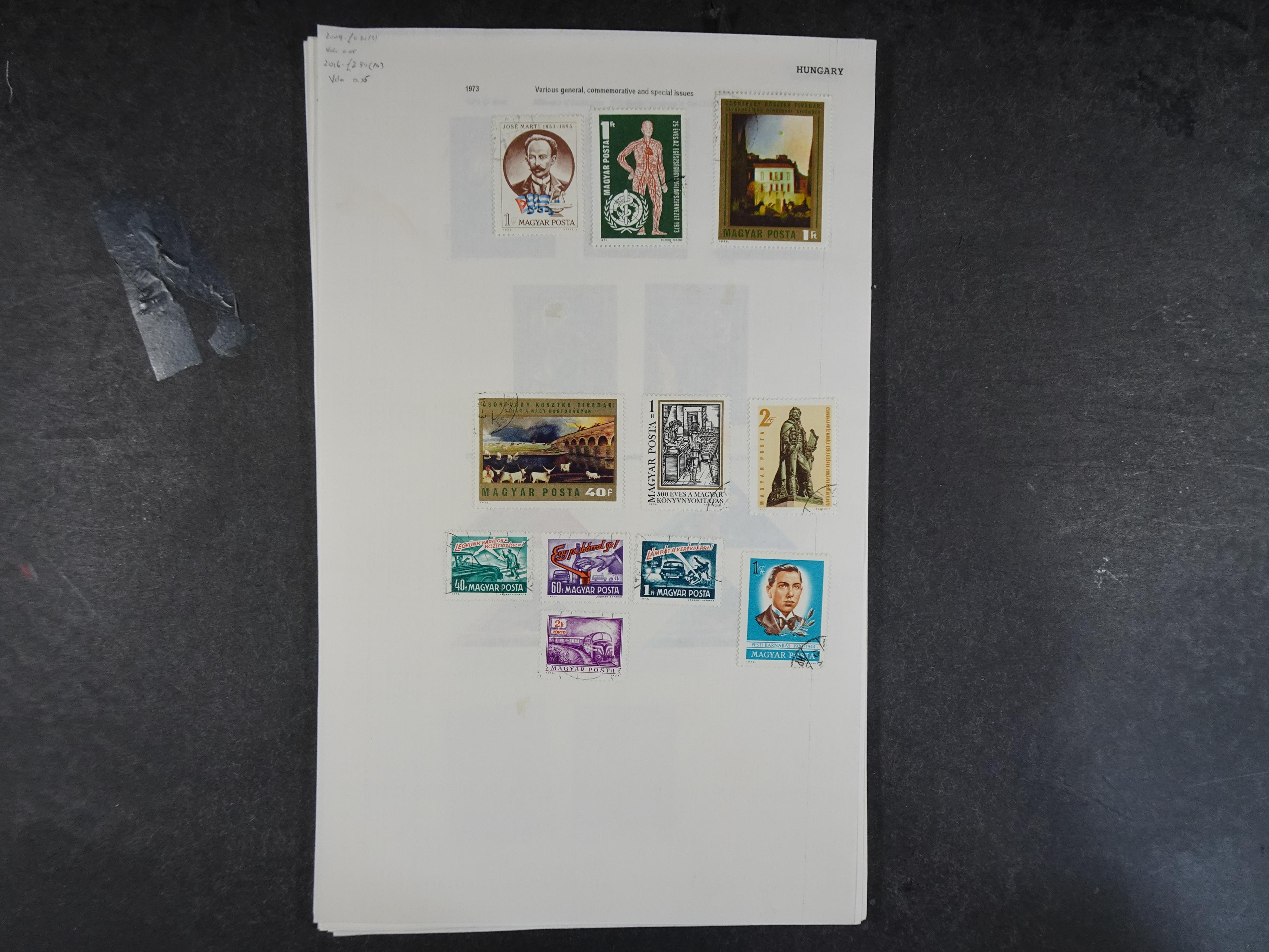 Doos met velerlei verrassingen waar onder betere zegels.
FUNDGRUBE. 68