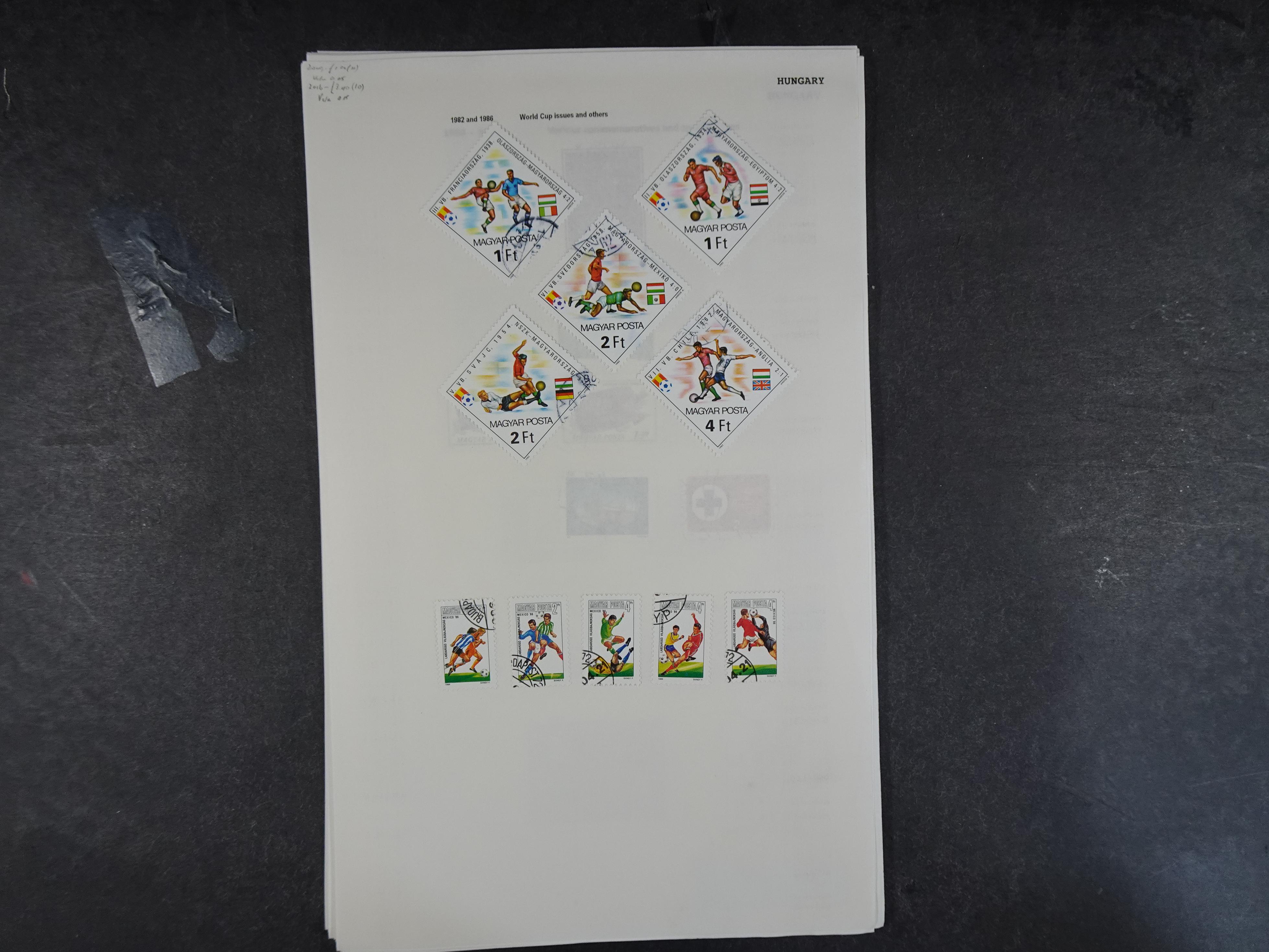 Doos met velerlei verrassingen waar onder betere zegels.
FUNDGRUBE. 80