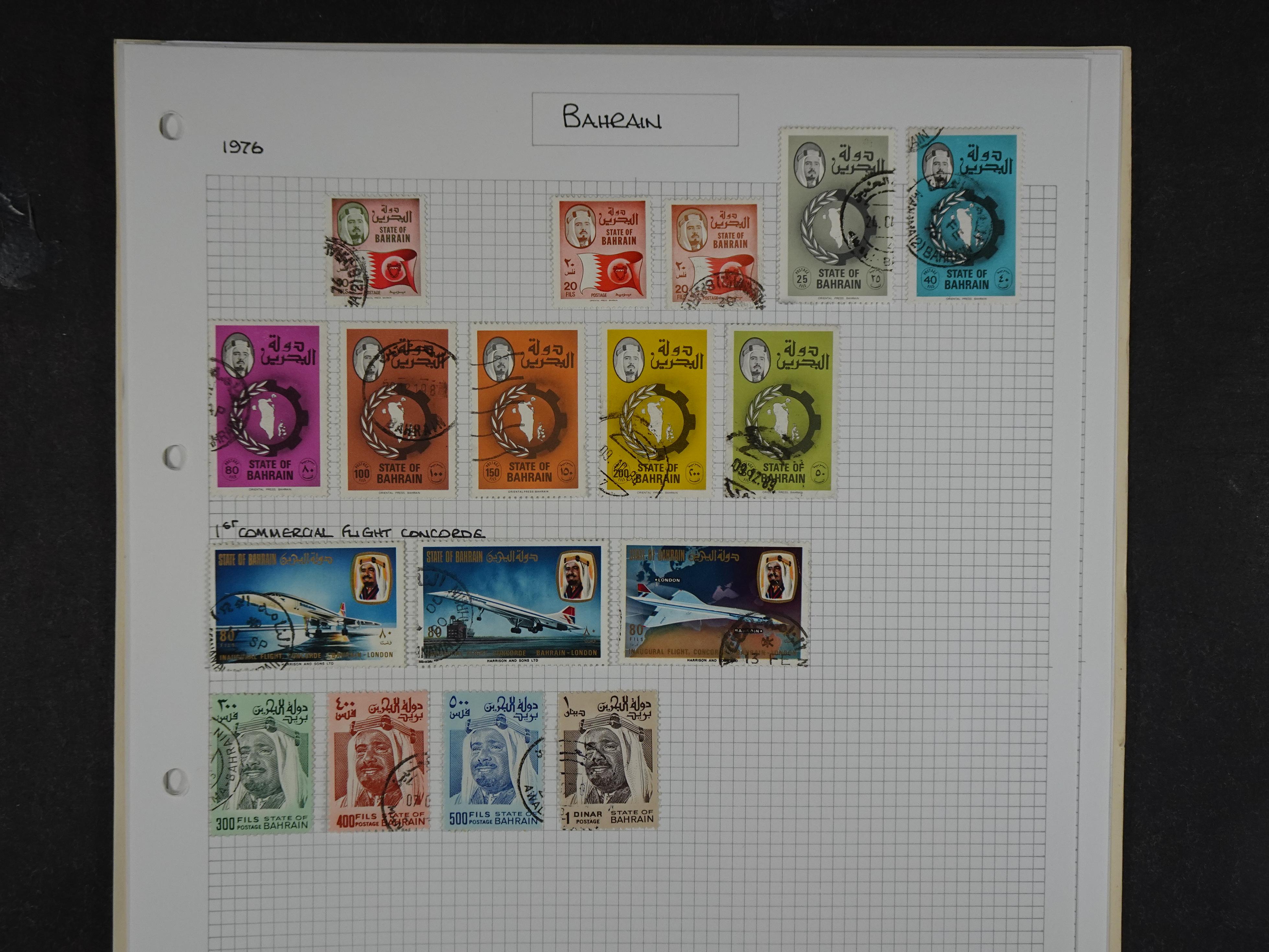 Doos met velerlei verrassingen waar onder betere zegels.
FUNDGRUBE. 134