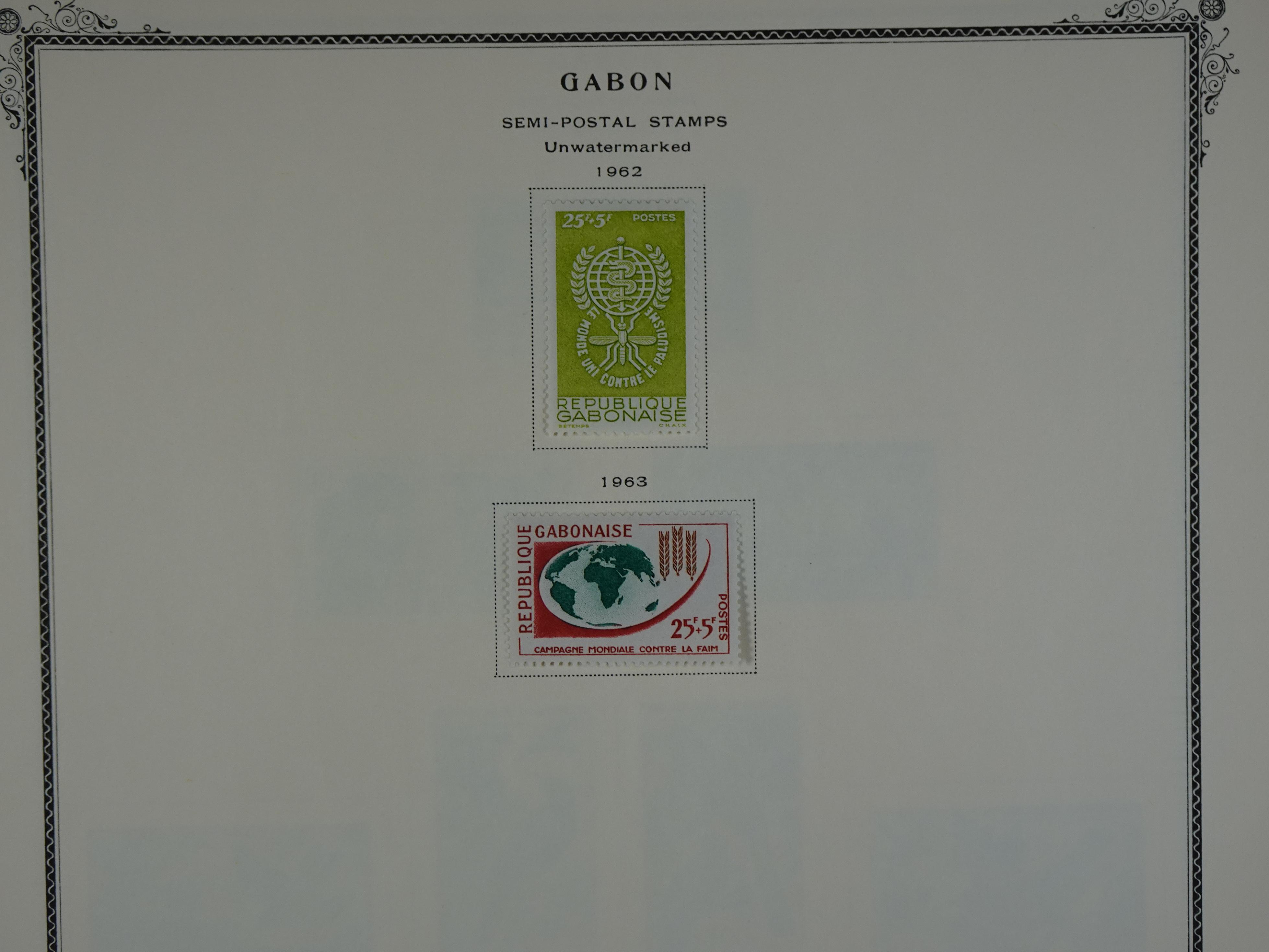 Doos met velerlei verrassingen waar onder betere zegels.
FUNDGRUBE. 160