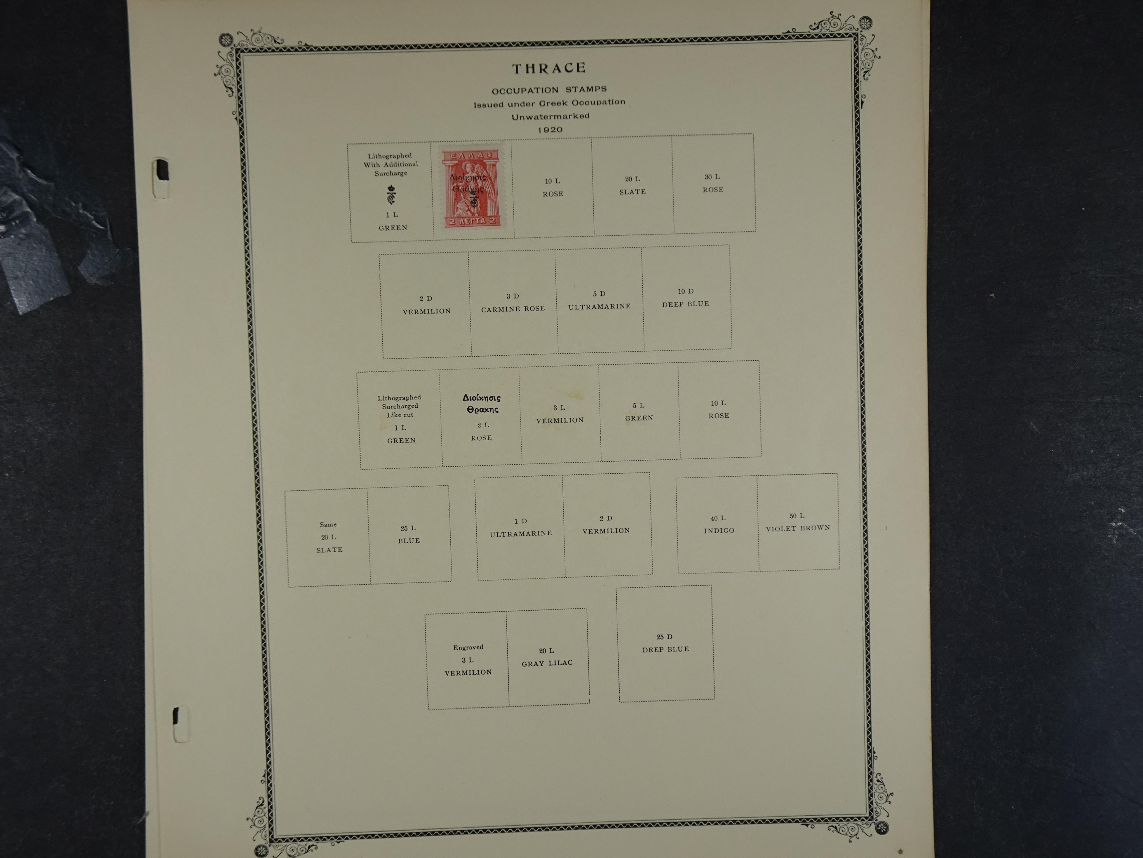 Doos met velerlei verrassingen waar onder betere zegels.
FUNDGRUBE. 174