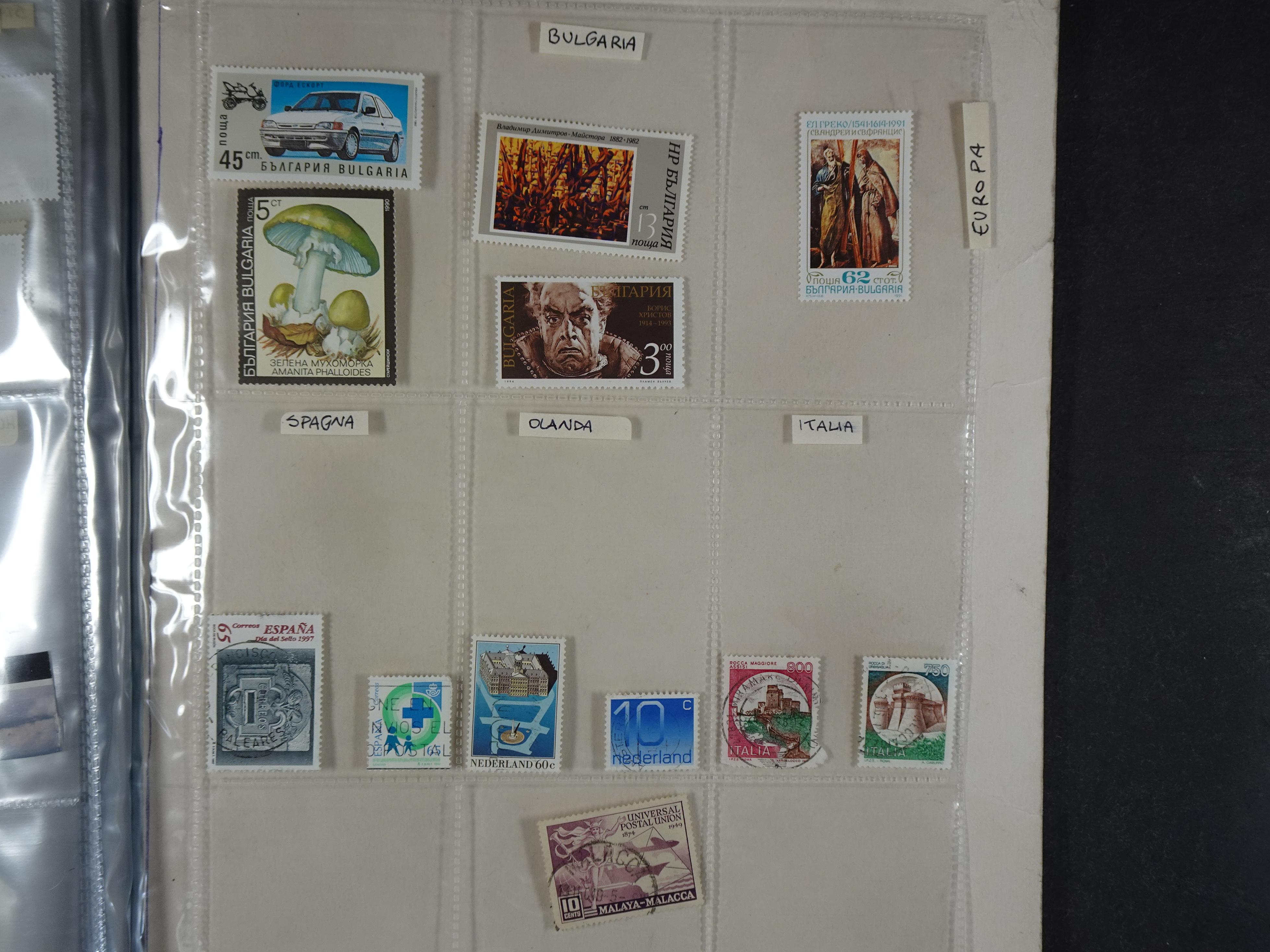 Doos met velerlei verrassingen waar onder betere zegels.
FUNDGRUBE. 179