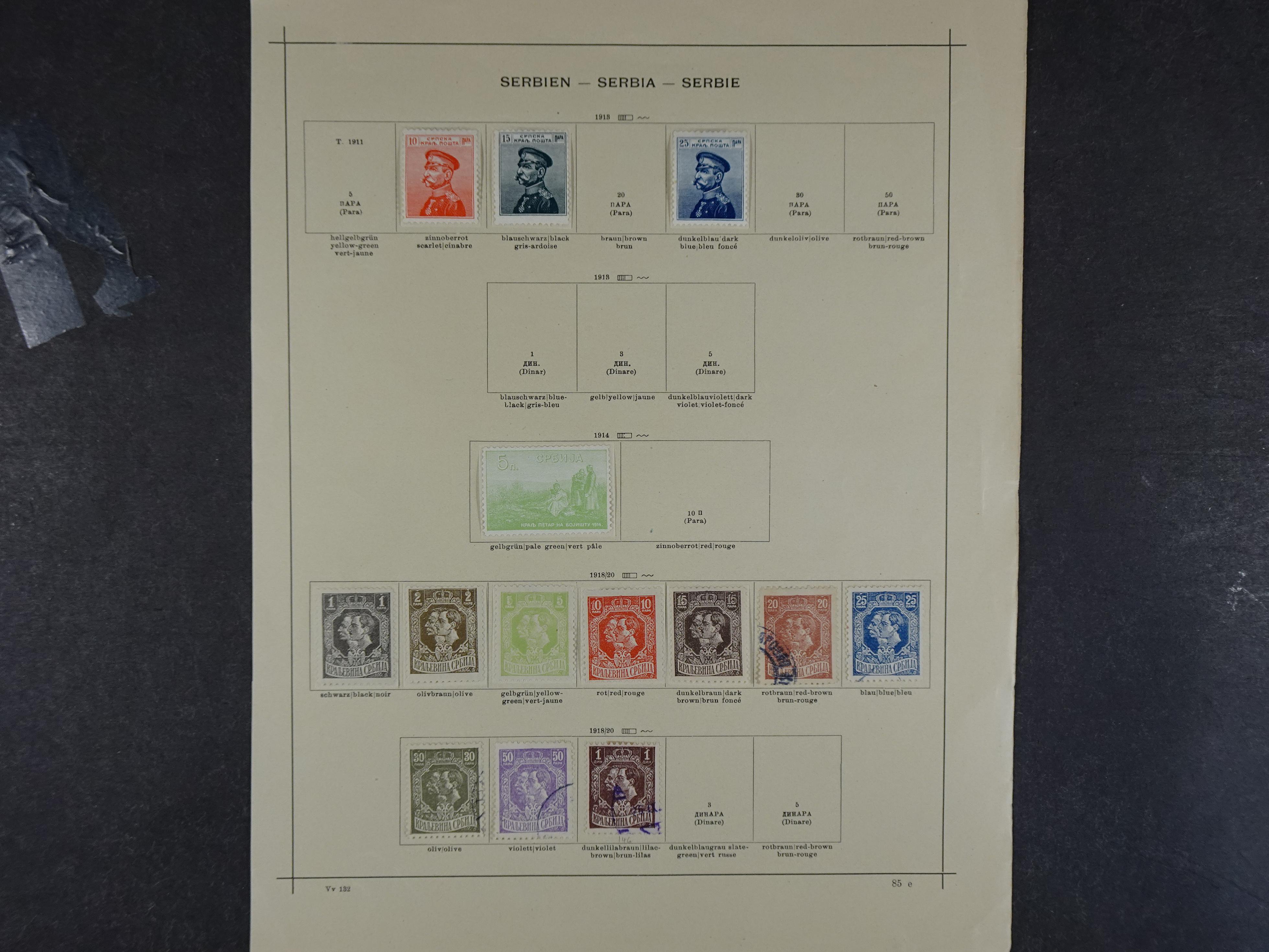 Doos met velerlei verrassingen waar onder betere zegels.
FUNDGRUBE. 230