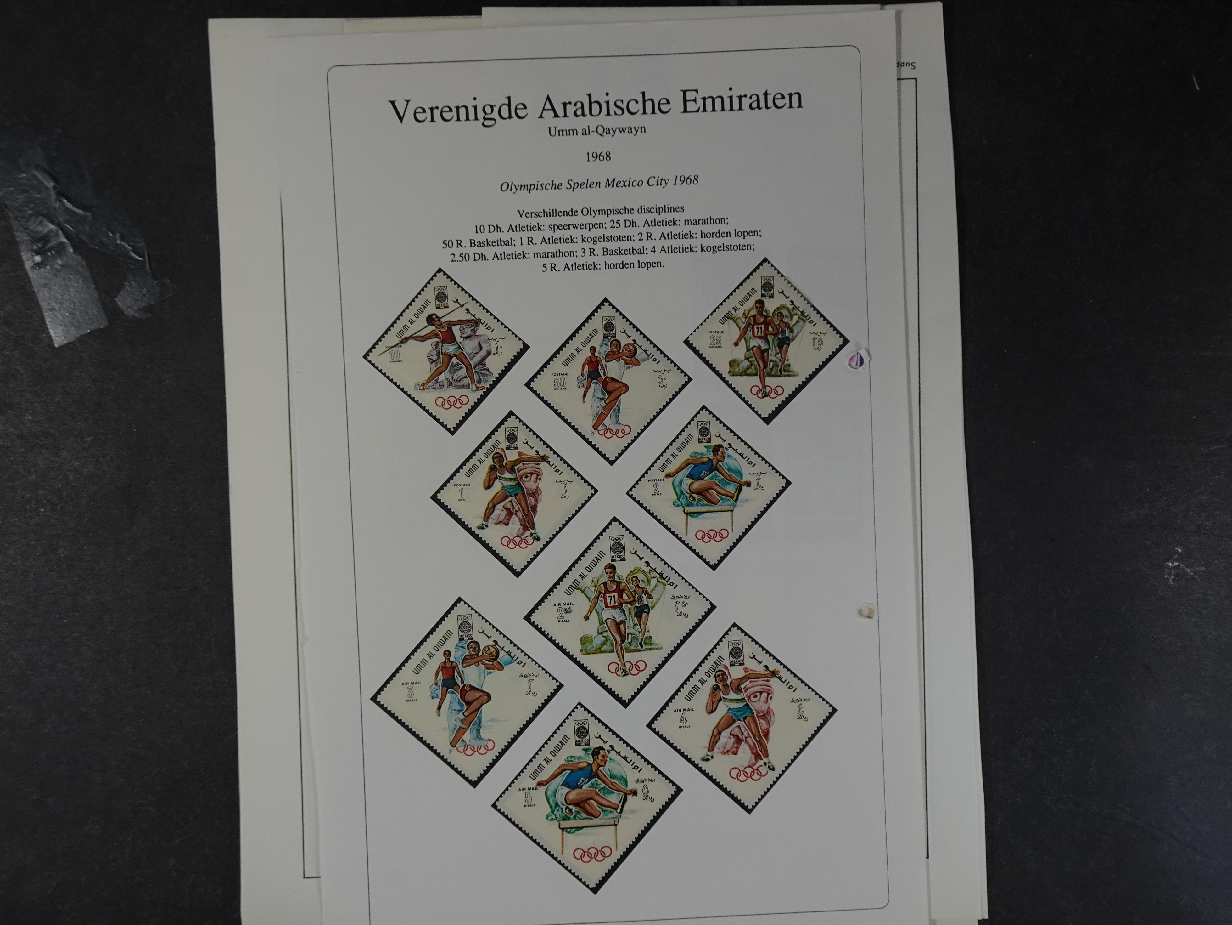 Doos met velerlei verrassingen waar onder betere zegels.
FUNDGRUBE. 268