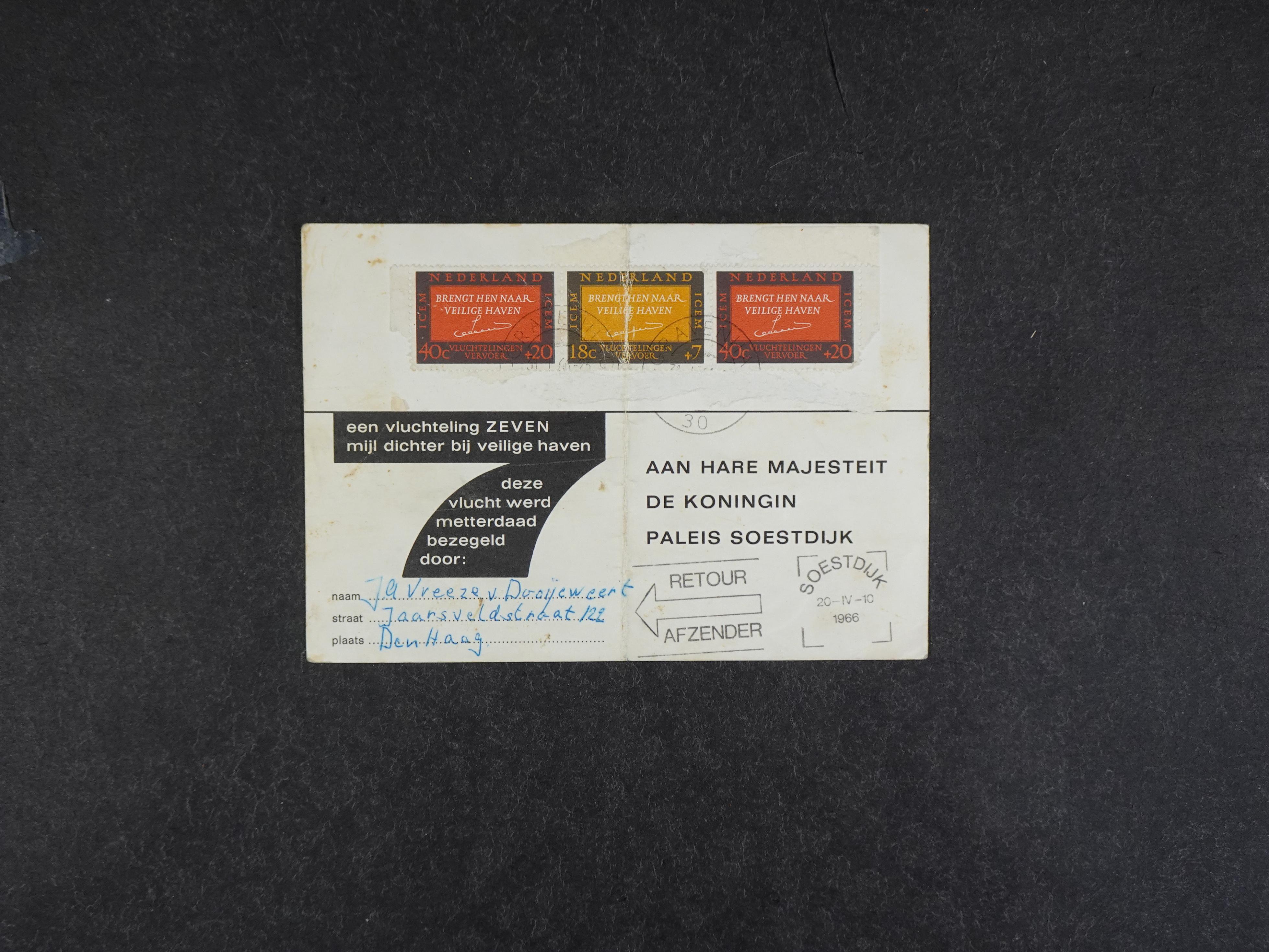 Doos met velerlei verrassingen waar onder betere zegels.
FUNDGRUBE. 275