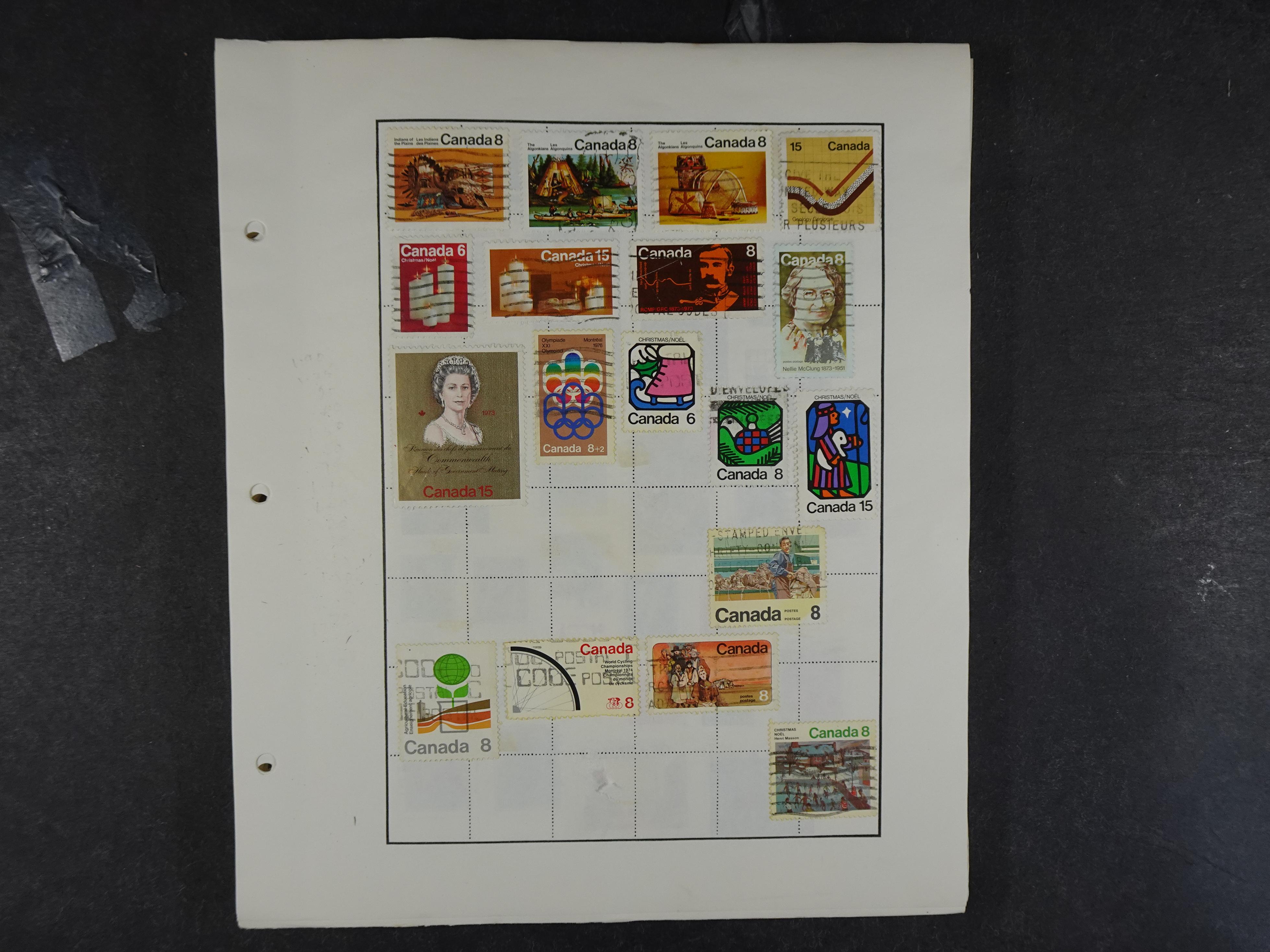 Doos met velerlei verrassingen waar onder betere zegels.
FUNDGRUBE. 292