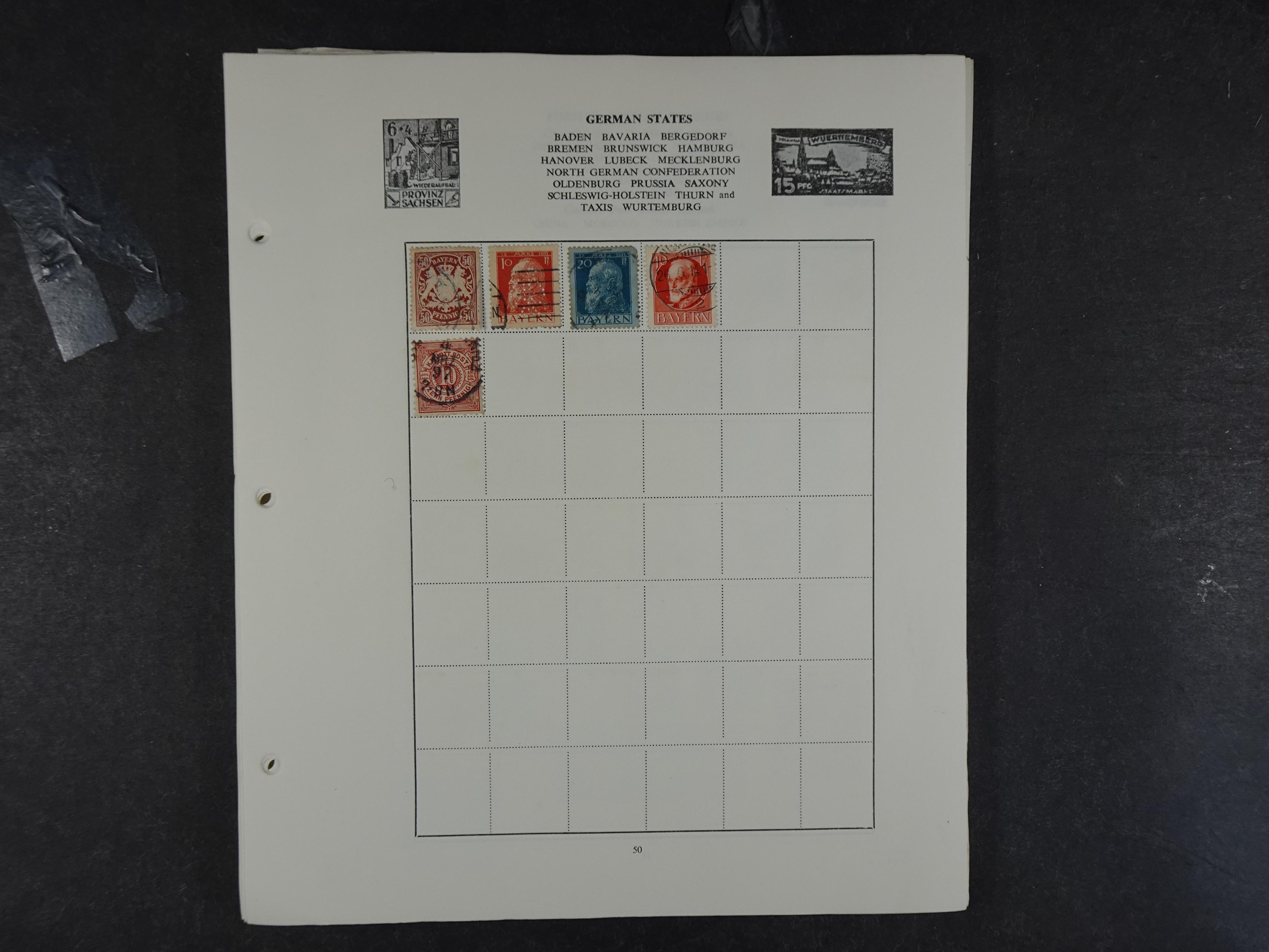 Doos met velerlei verrassingen waar onder betere zegels.
FUNDGRUBE. 310