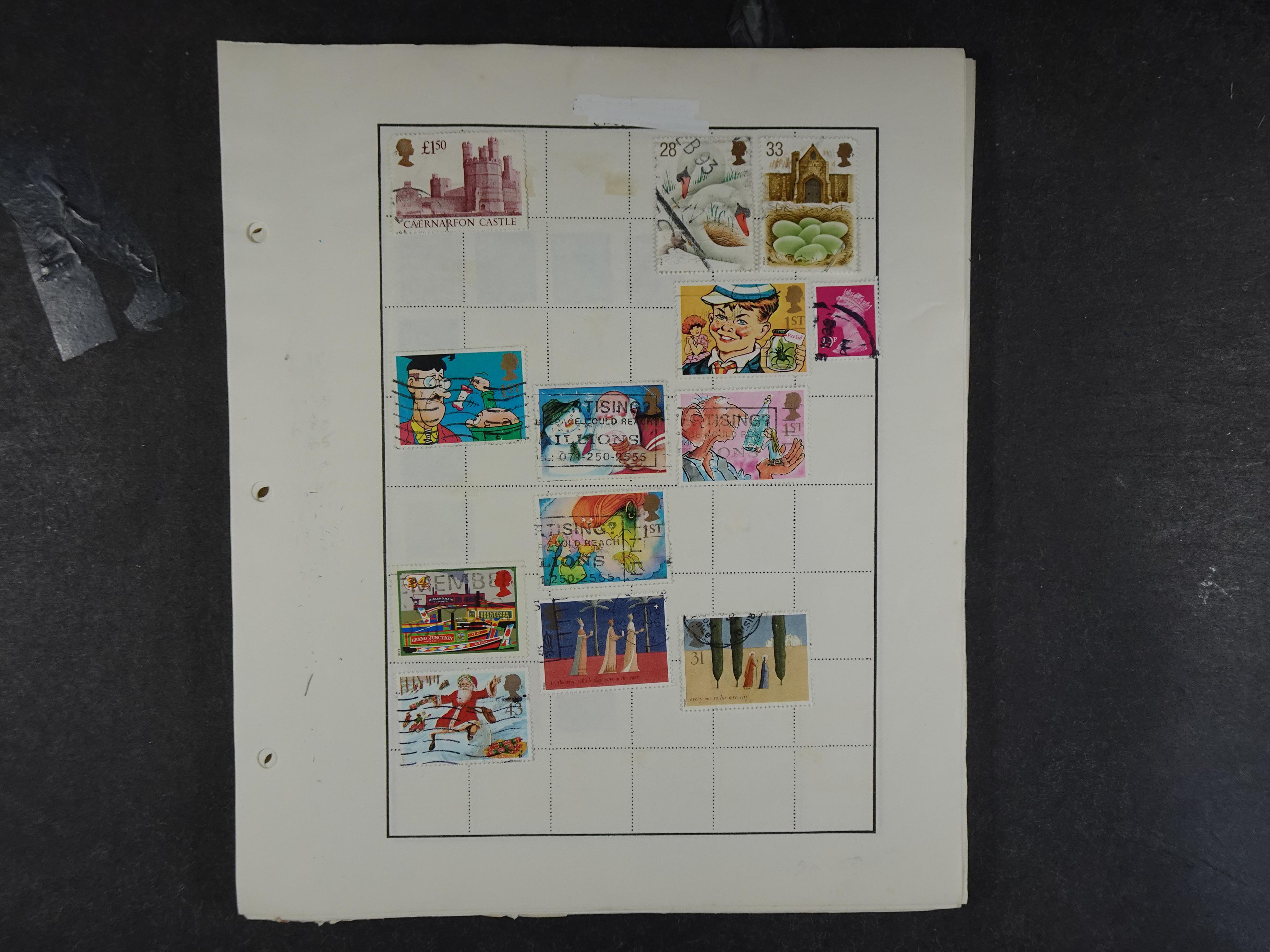 Doos met velerlei verrassingen waar onder betere zegels.
FUNDGRUBE. 313