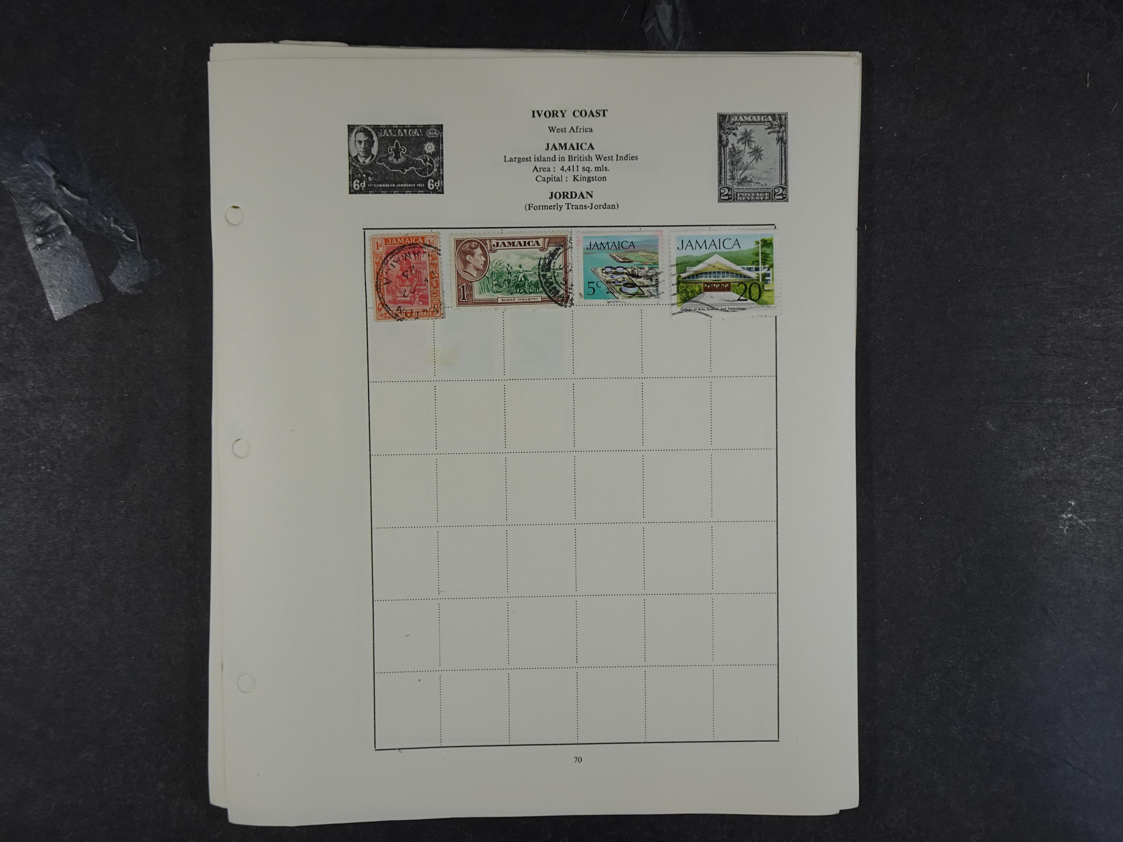 Doos met velerlei verrassingen waar onder betere zegels.
FUNDGRUBE. 328