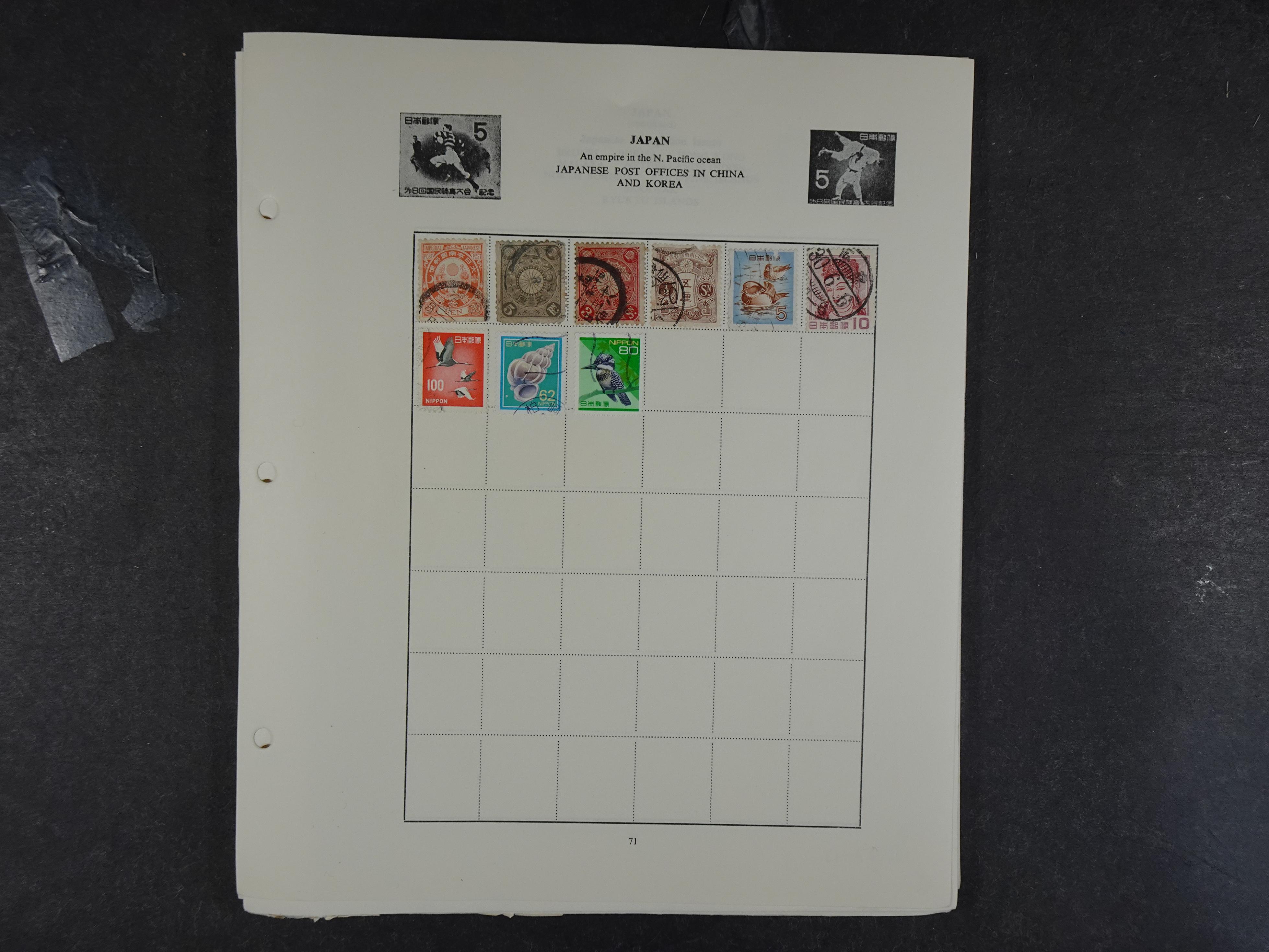 Doos met velerlei verrassingen waar onder betere zegels.
FUNDGRUBE. 329