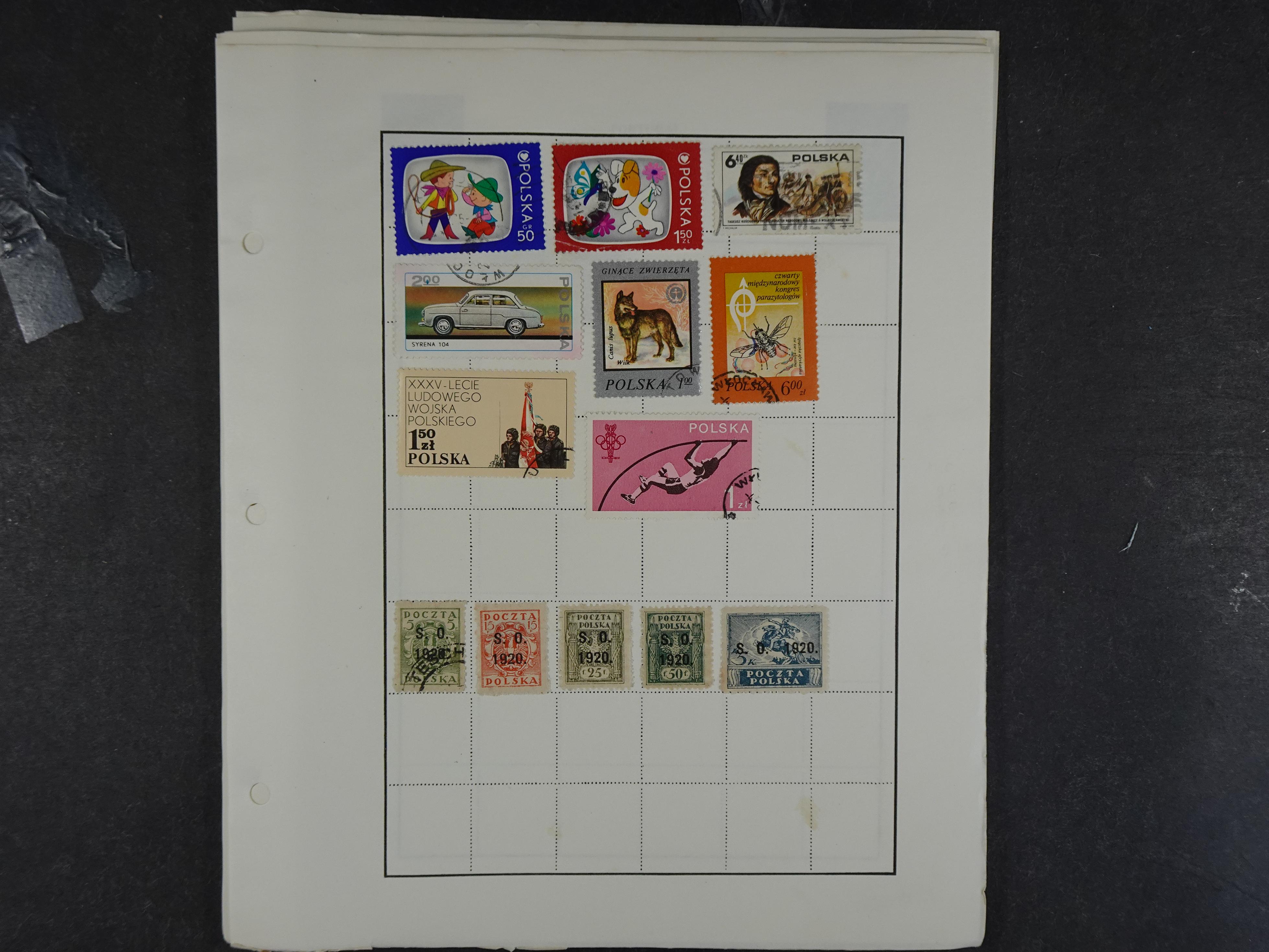 Doos met velerlei verrassingen waar onder betere zegels.
FUNDGRUBE. 341