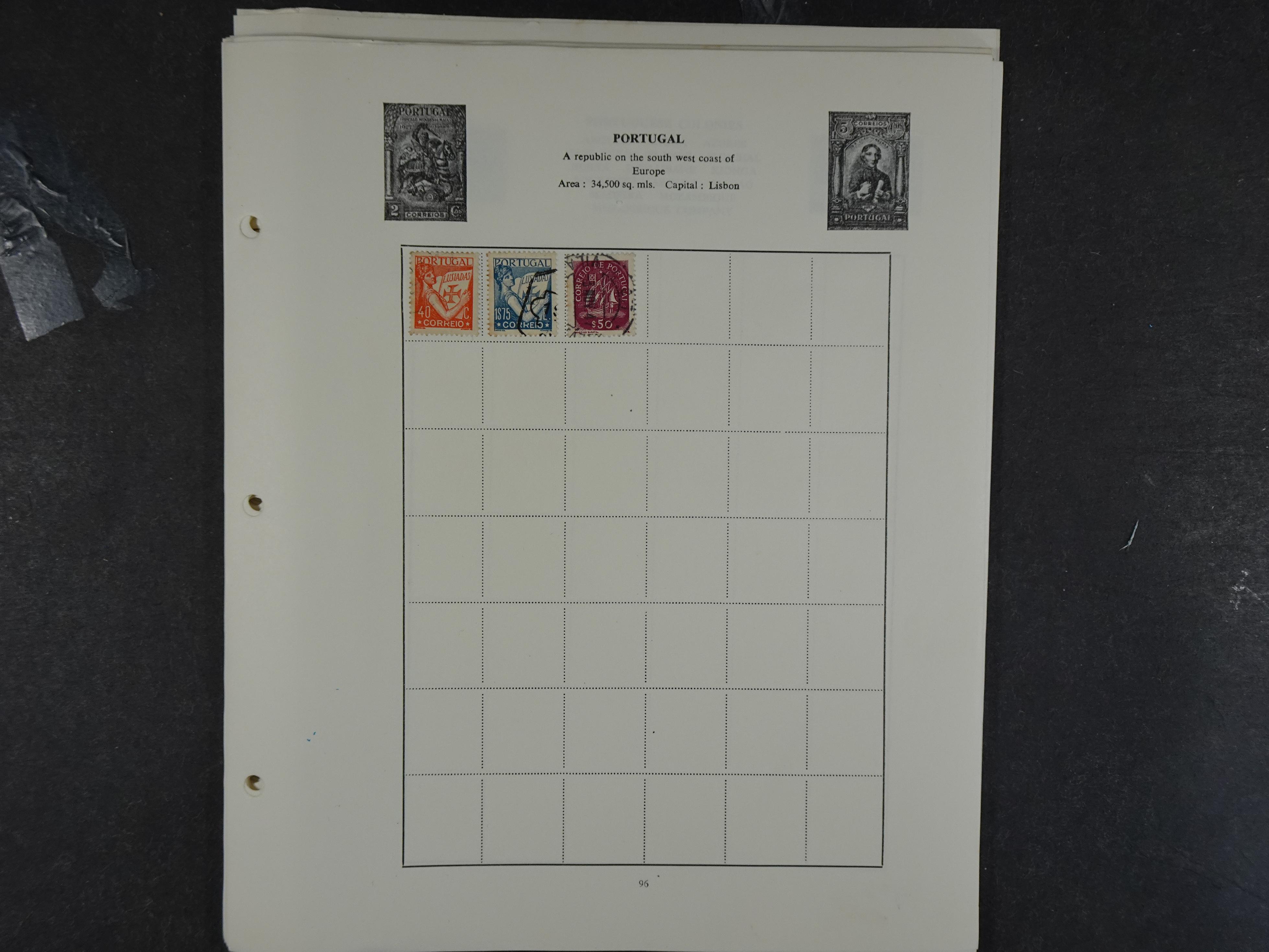 Doos met velerlei verrassingen waar onder betere zegels.
FUNDGRUBE. 342