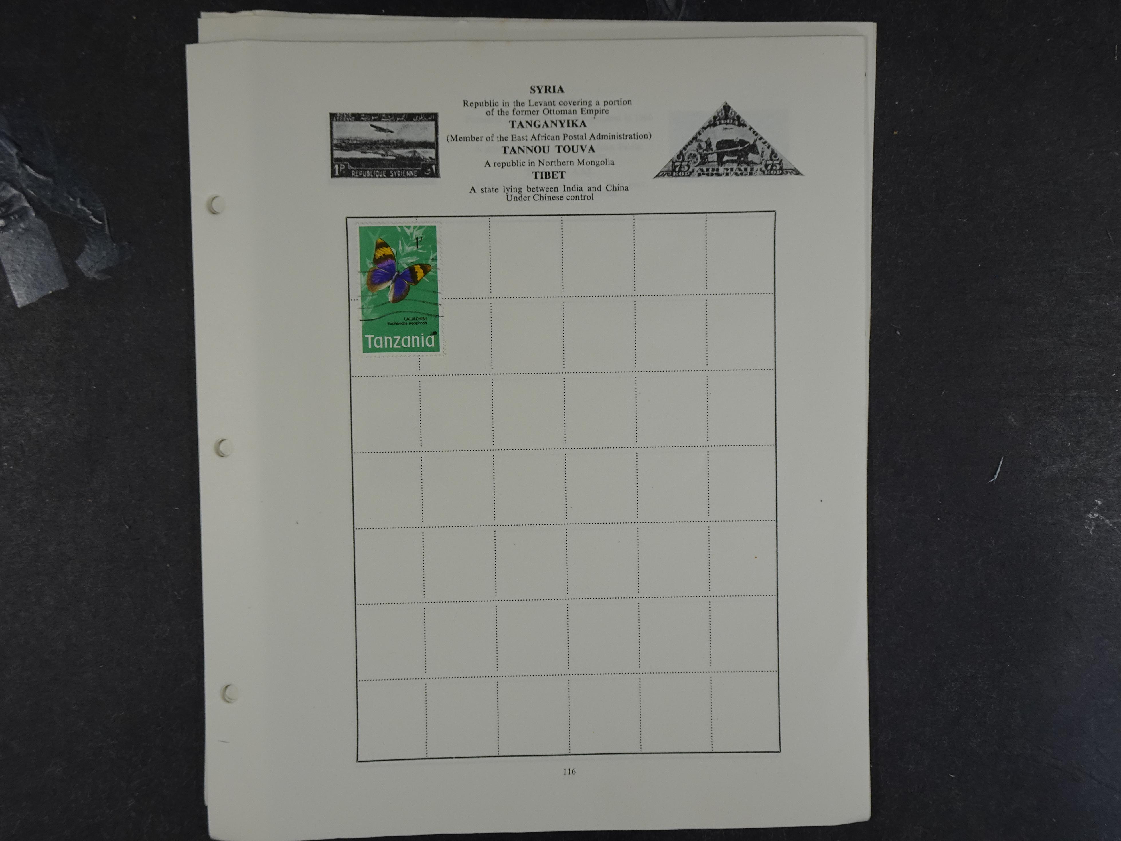 Doos met velerlei verrassingen waar onder betere zegels.
FUNDGRUBE. 353