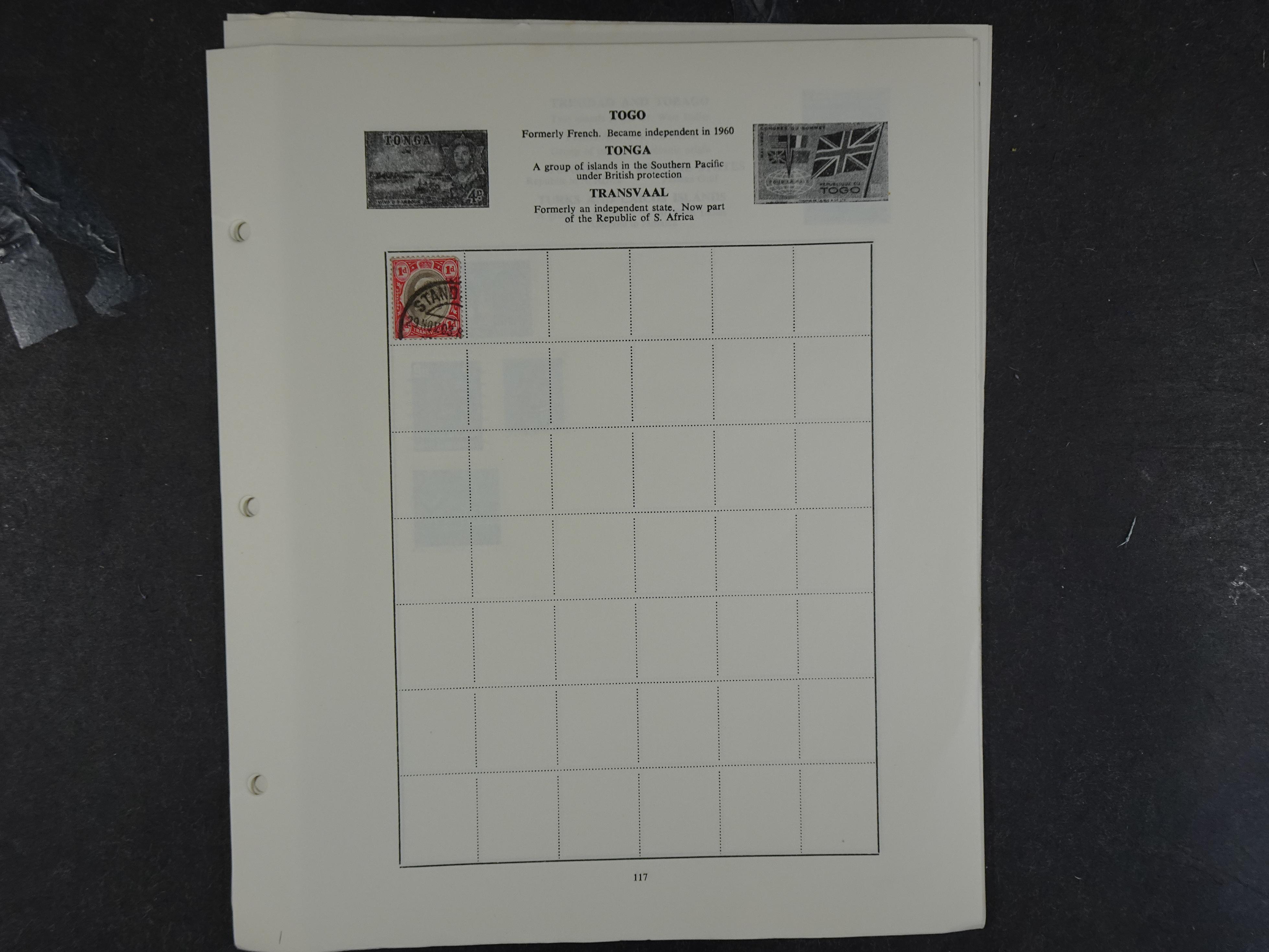 Doos met velerlei verrassingen waar onder betere zegels.
FUNDGRUBE. 354