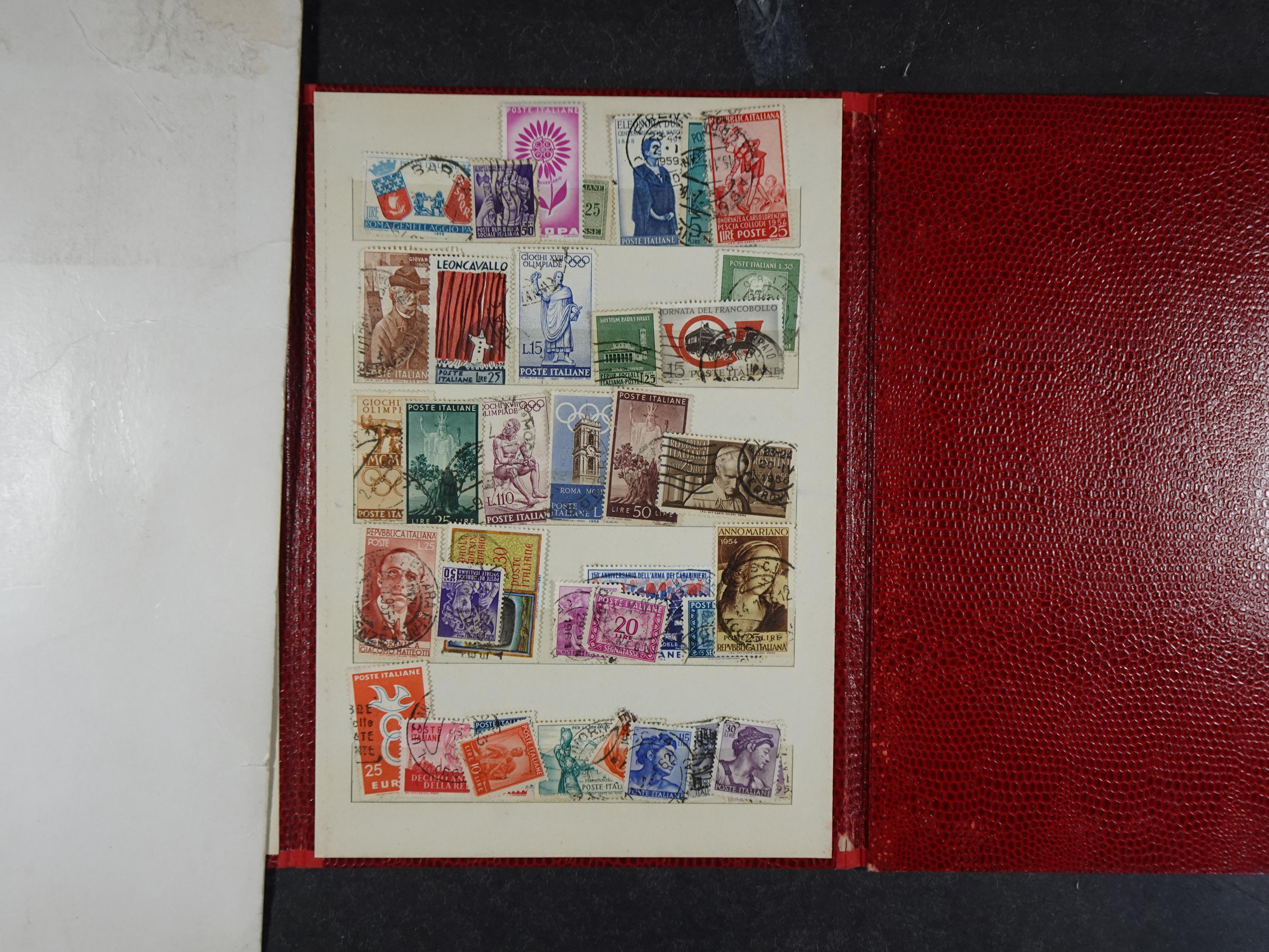 Doos met velerlei verrassingen waar onder betere zegels.
FUNDGRUBE. 363