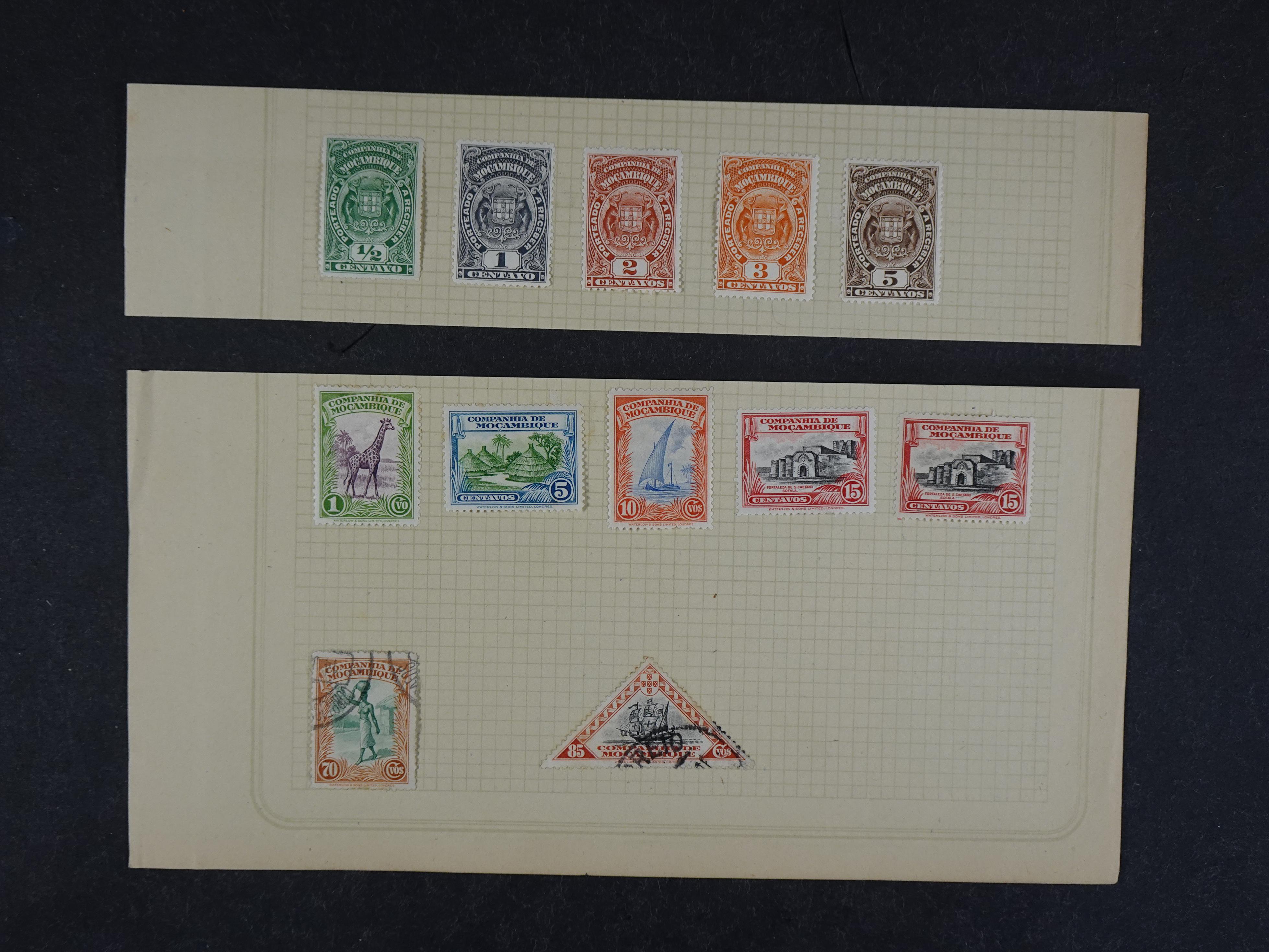 Doos met velerlei verrassingen waar onder betere zegels.
FUNDGRUBE. 367