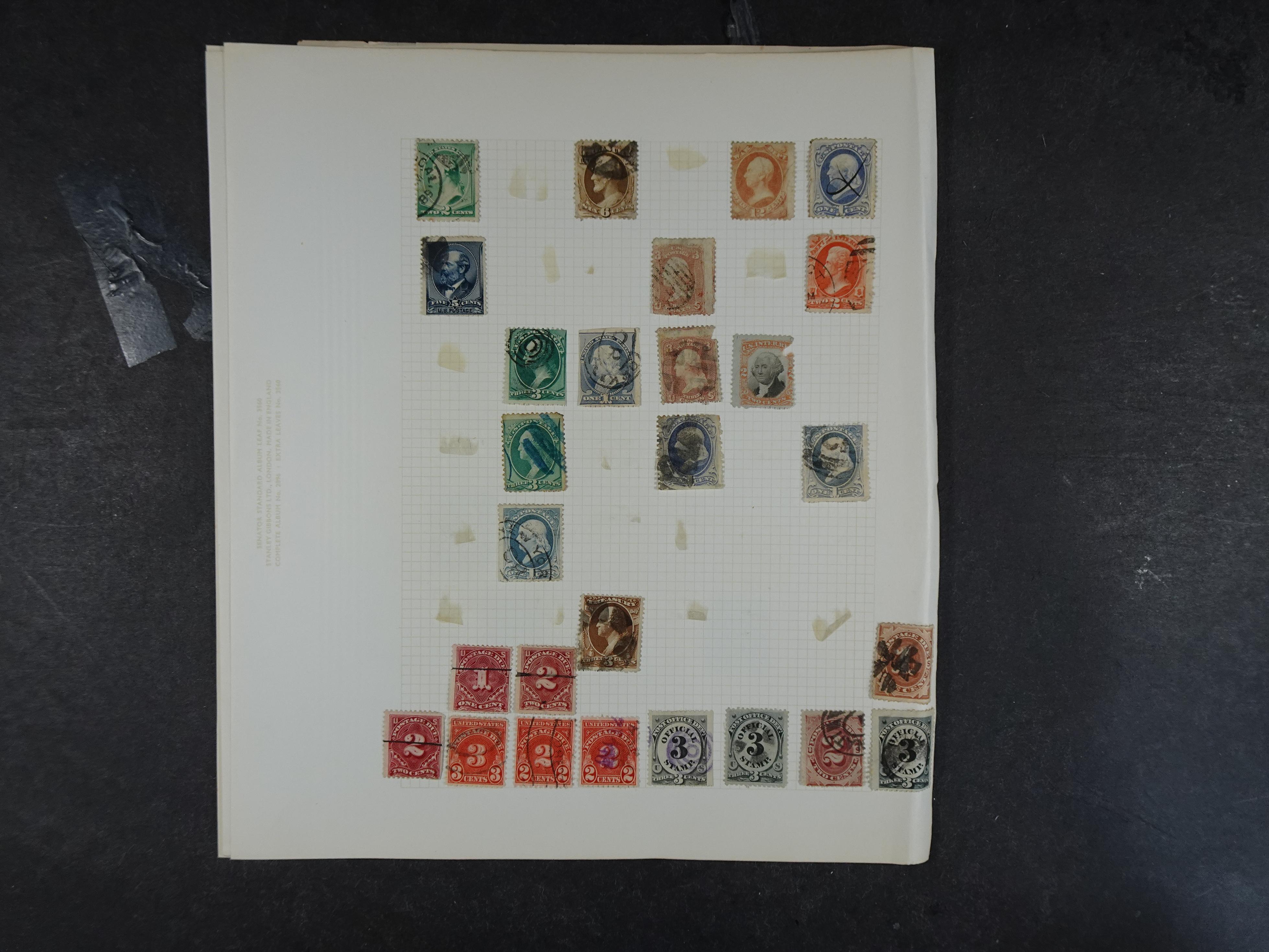 Doos met velerlei verrassingen waar onder betere zegels.
FUNDGRUBE. 377