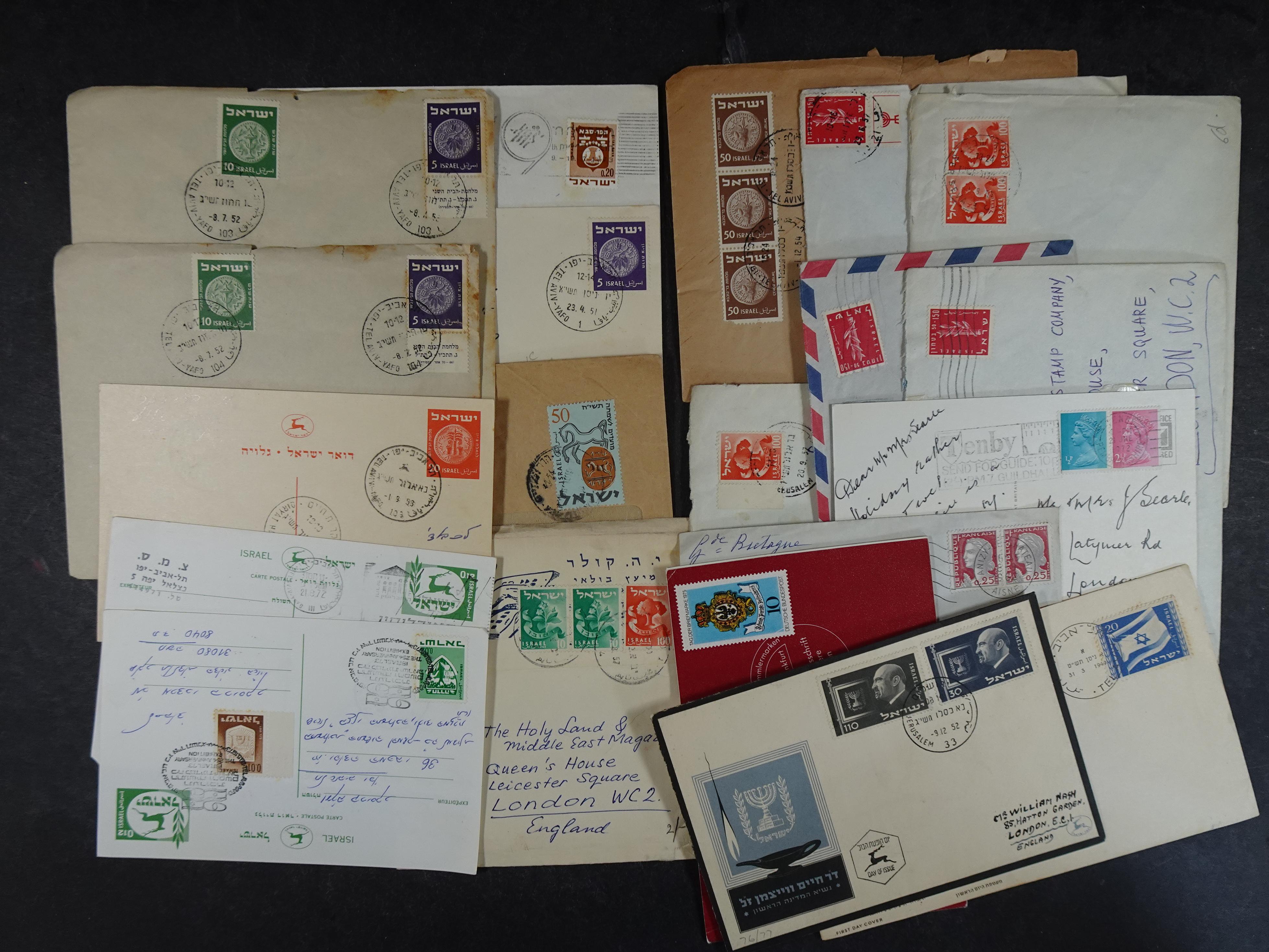 Doos met velerlei verrassingen waar onder betere zegels.
FUNDGRUBE. 414