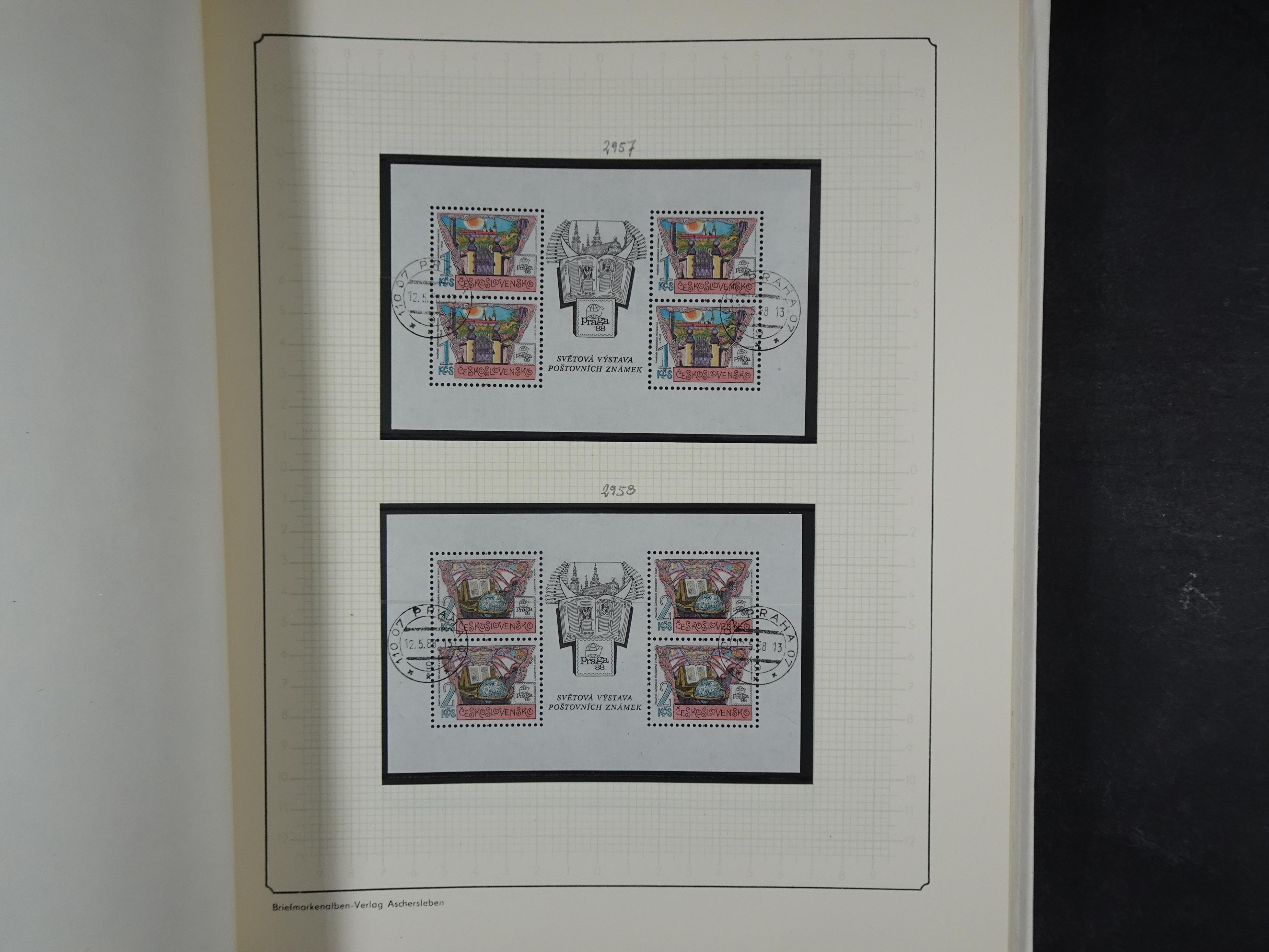 Verzameling met blokken 1979 -1993. 53